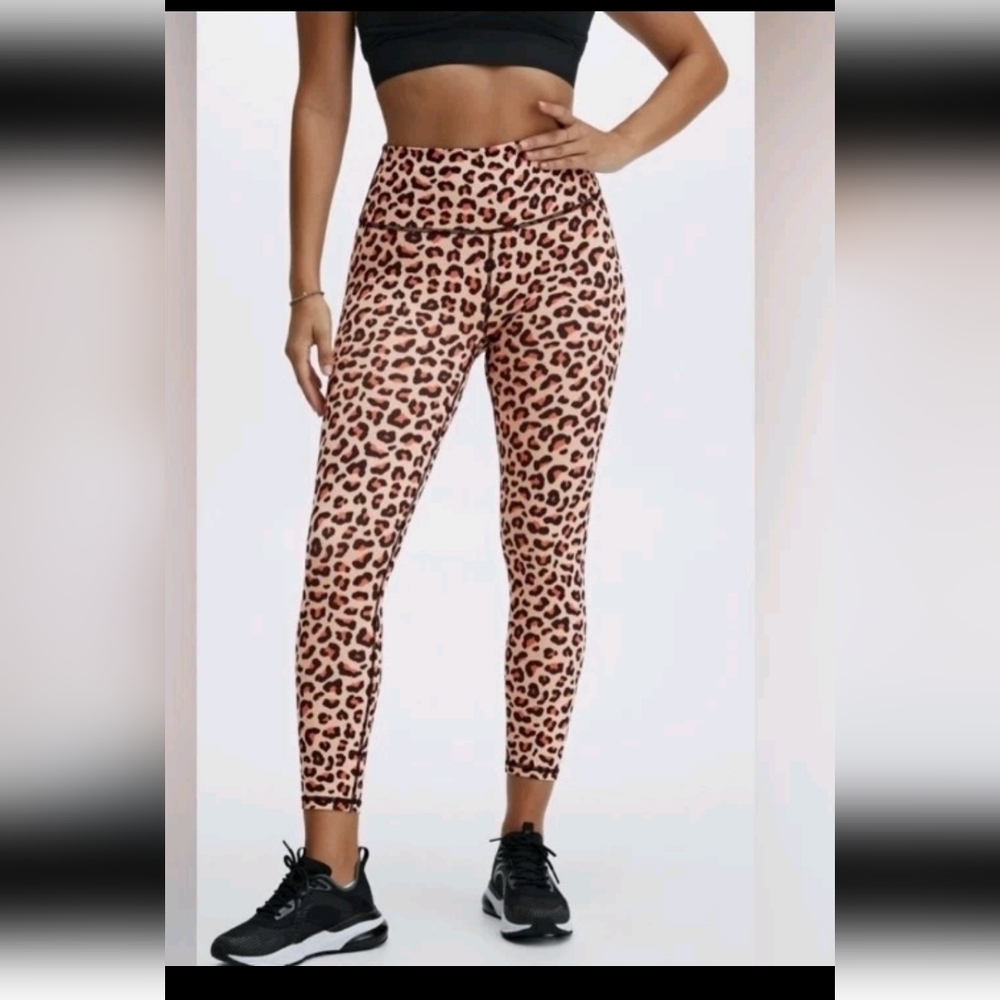 Fabletics Womens Leapord Print Define PowerHold High-Waisted 7/8 Legging XS